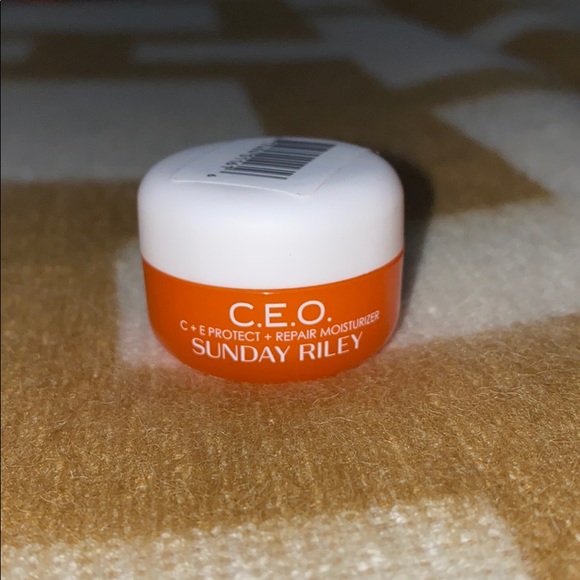 Sunday Riley samples - Picture 3 of 4